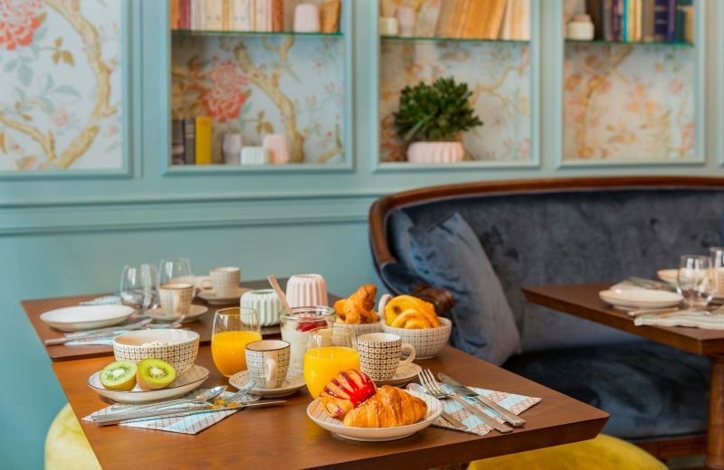 Hotel de Neuve by HappyCulture